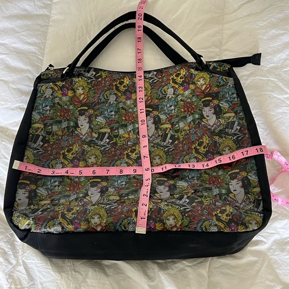 Ed Hardy by Christian Audigier Geisha True to My Love Skulls Tattoo Large Bag - Picture 11 of 16